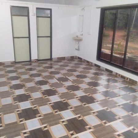 Chintamani Beach House Hotel Malvan Exterior photo
